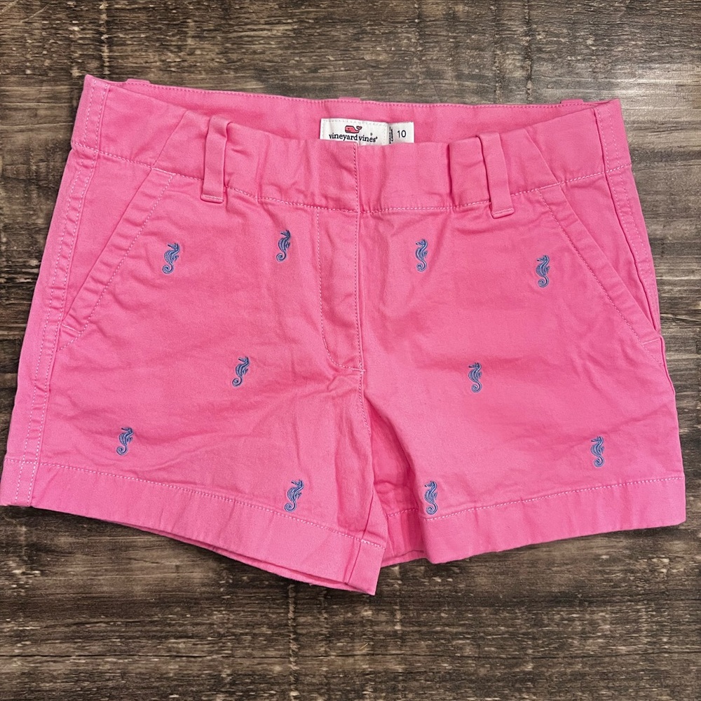 Vineyard Vines girls seahorse shorts